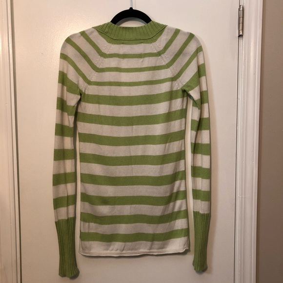 American Eagle | V-Neck Long Sleeve Sweater, Small - Picture 4 of 6